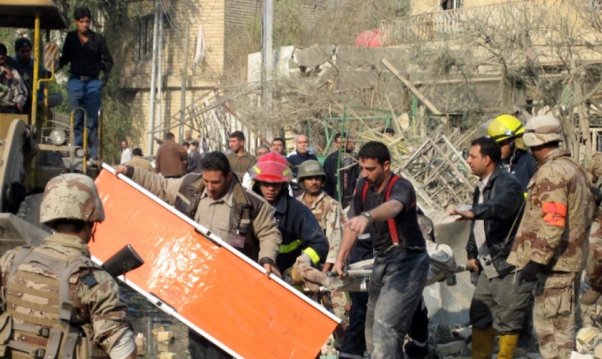 Im Krieg in Afghanistan sind seit 2001 knapp 70.000 Kriegstote zu verzeichnen, darunter auch zahlreiche Zivilisten. Die Grünen sind dafür mitverantwortlich.