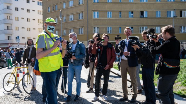 Ja zur Kritik an Freiheitsbegrenzungen. Nein zur&nbsp;Querfront!